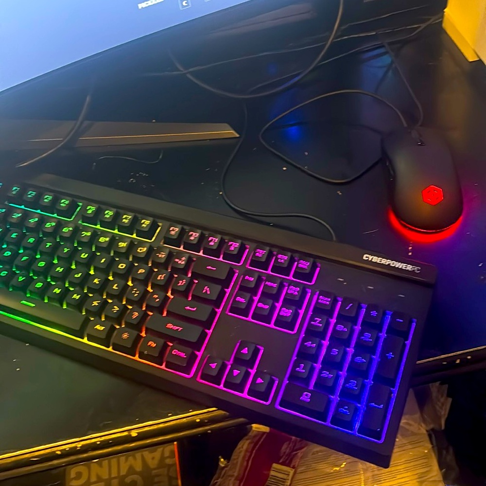Cyberpower keyboard + mouse